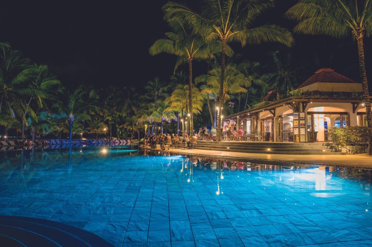 Mauricia Beachcomber Resort&Spa Grand Baie Exterior foto