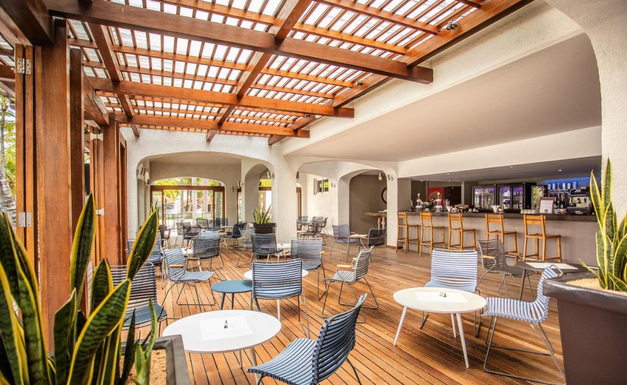 Mauricia Beachcomber Resort&Spa Grand Baie Exterior foto