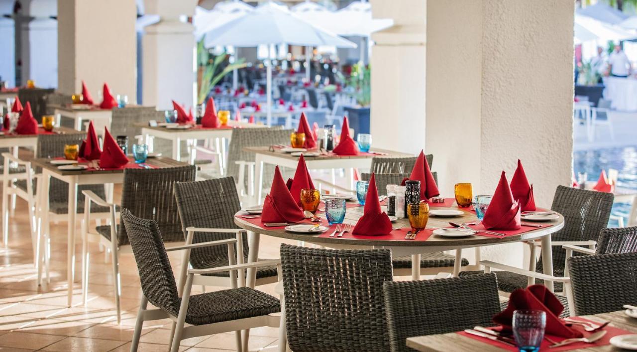 Mauricia Beachcomber Resort&Spa Grand Baie Exterior foto