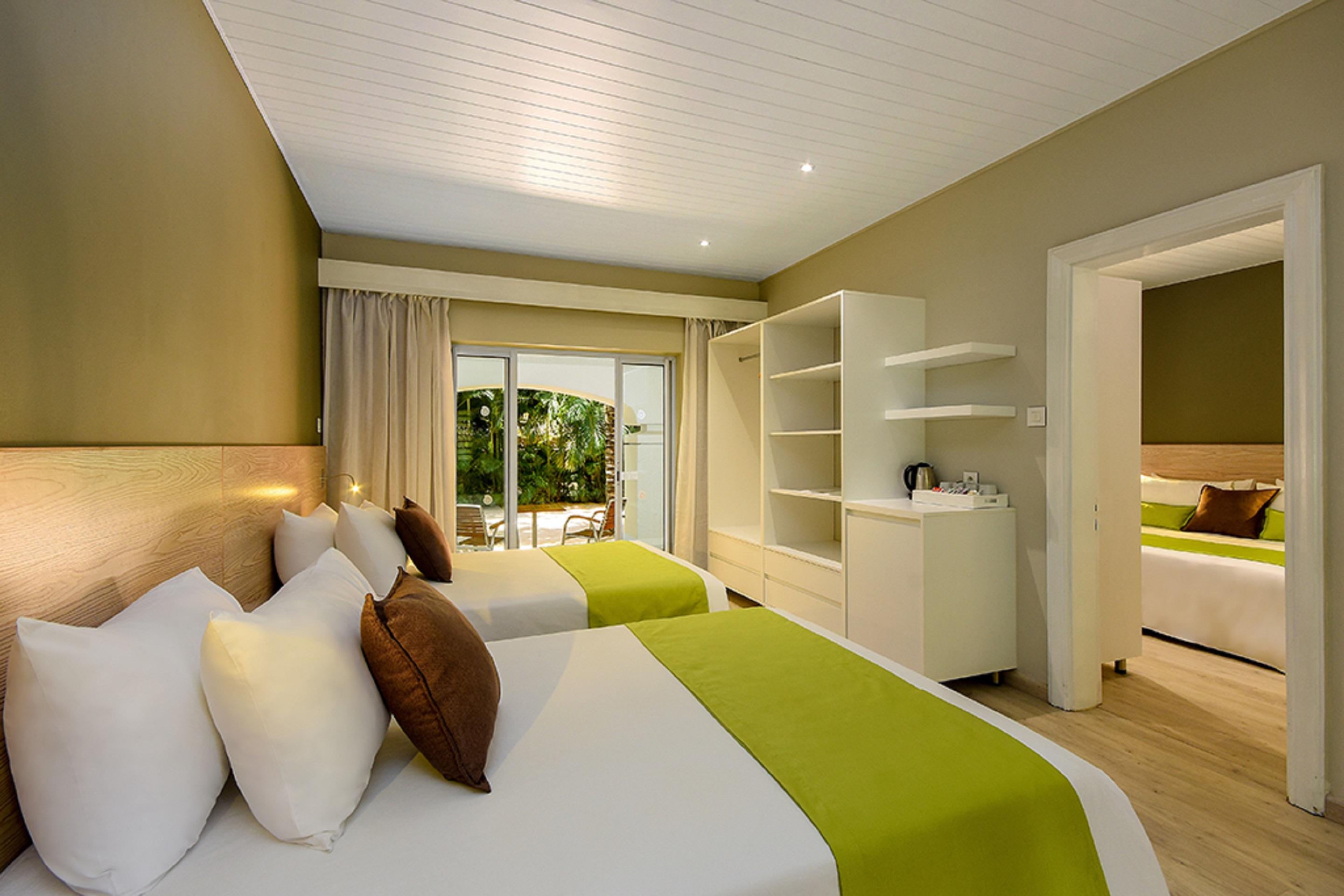 Mauricia Beachcomber Resort&Spa Grand Baie Exterior foto