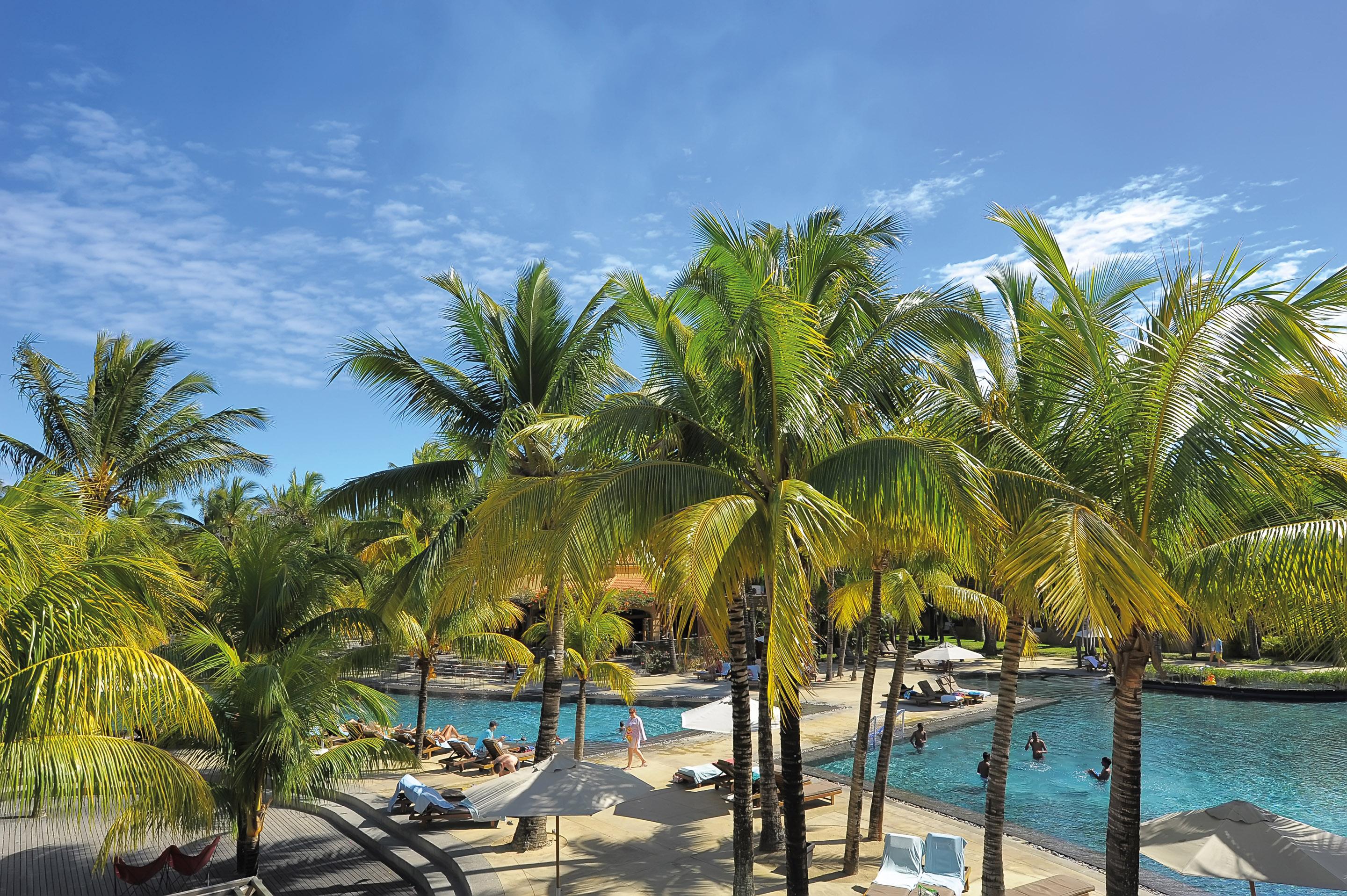Mauricia Beachcomber Resort&Spa Grand Baie Exterior foto
