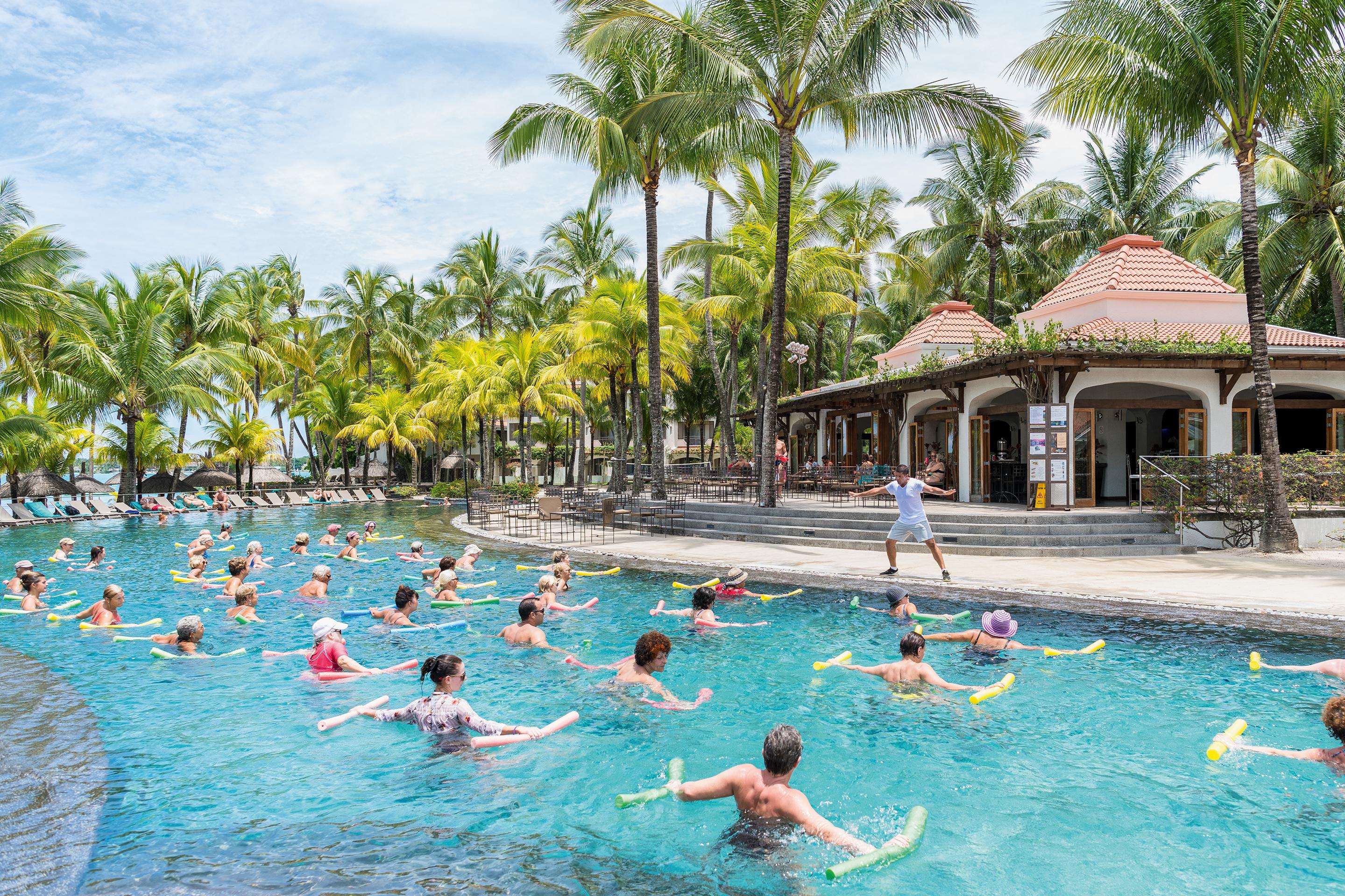 Mauricia Beachcomber Resort&Spa Grand Baie Exterior foto