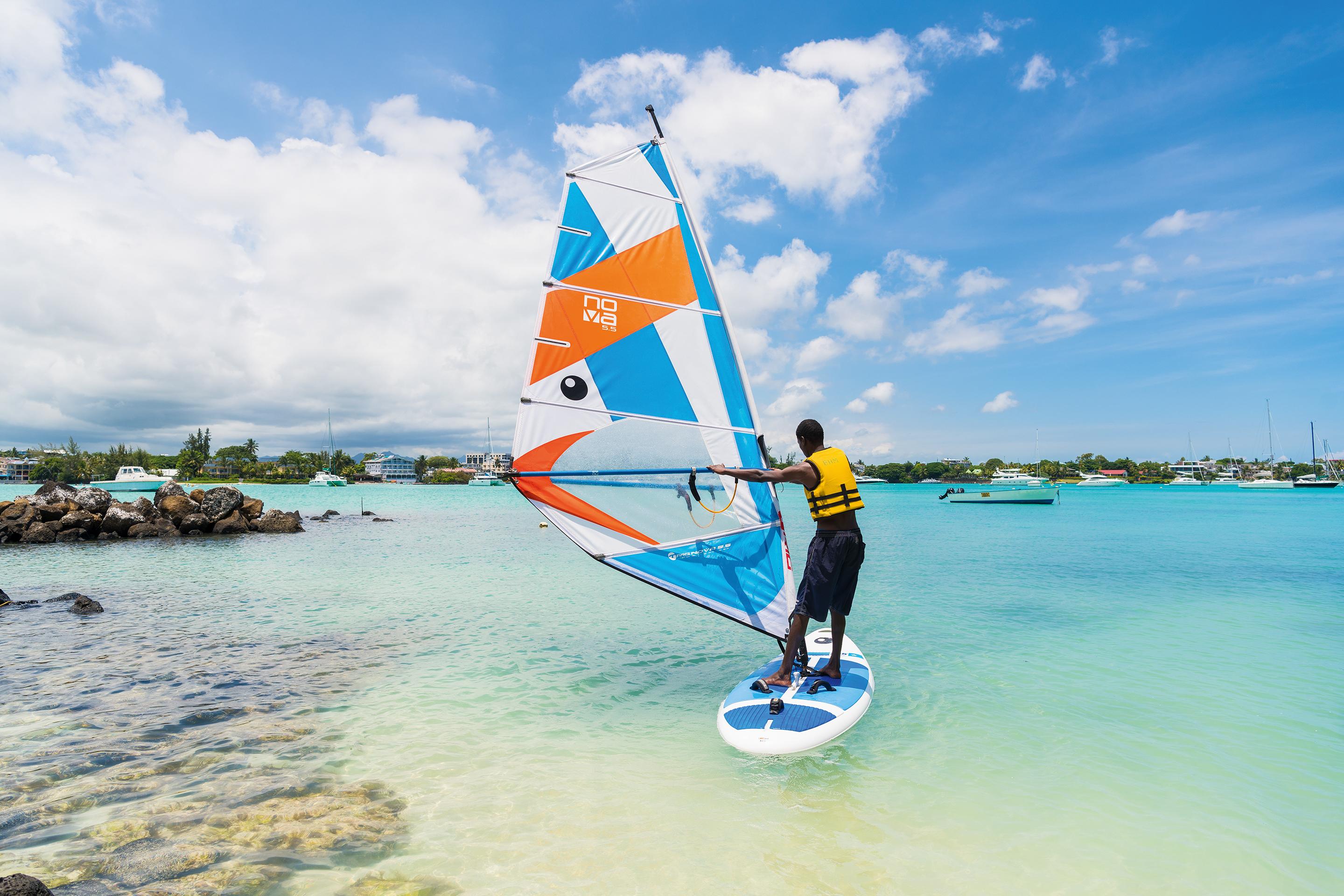 Mauricia Beachcomber Resort&Spa Grand Baie Exterior foto