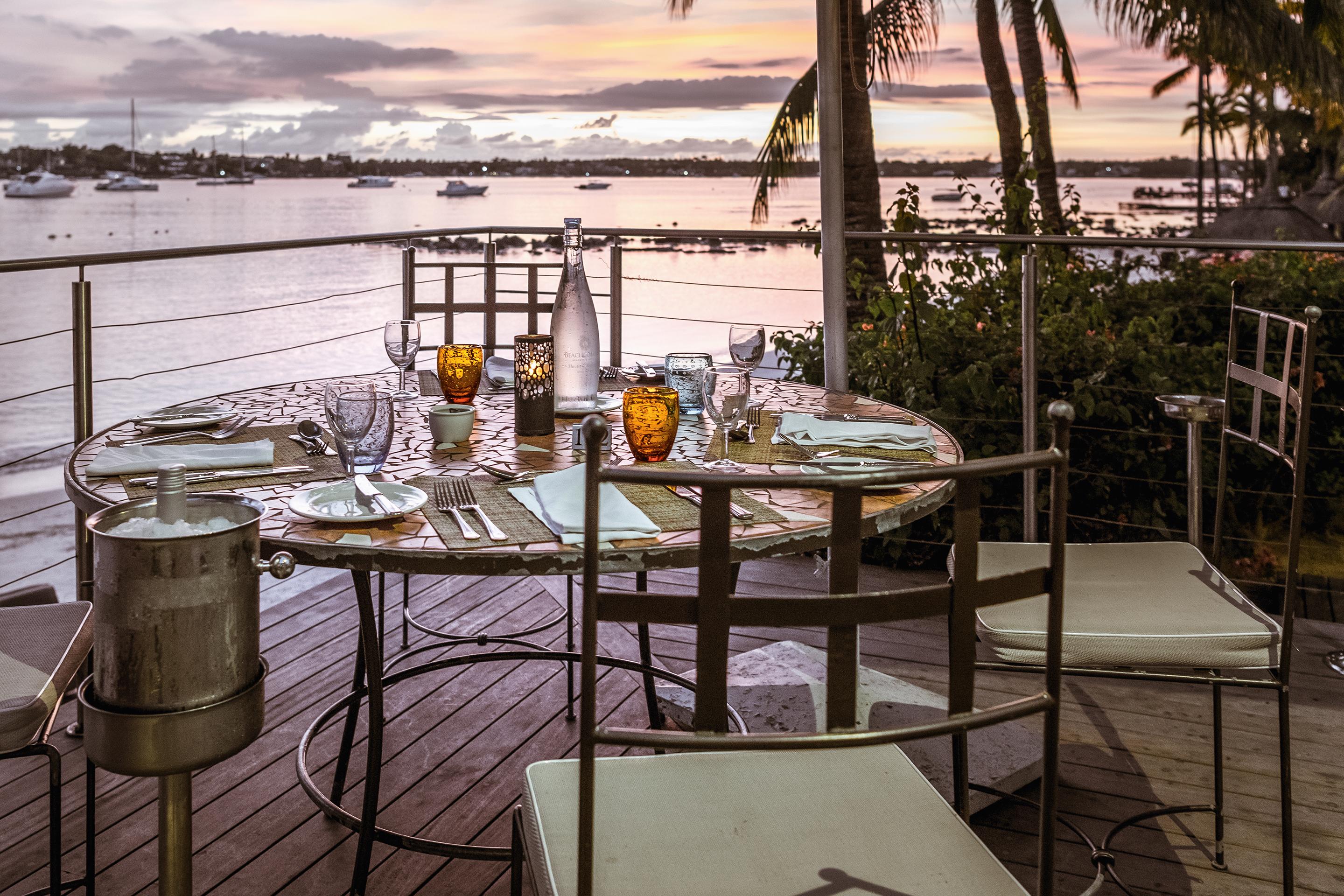 Mauricia Beachcomber Resort&Spa Grand Baie Exterior foto