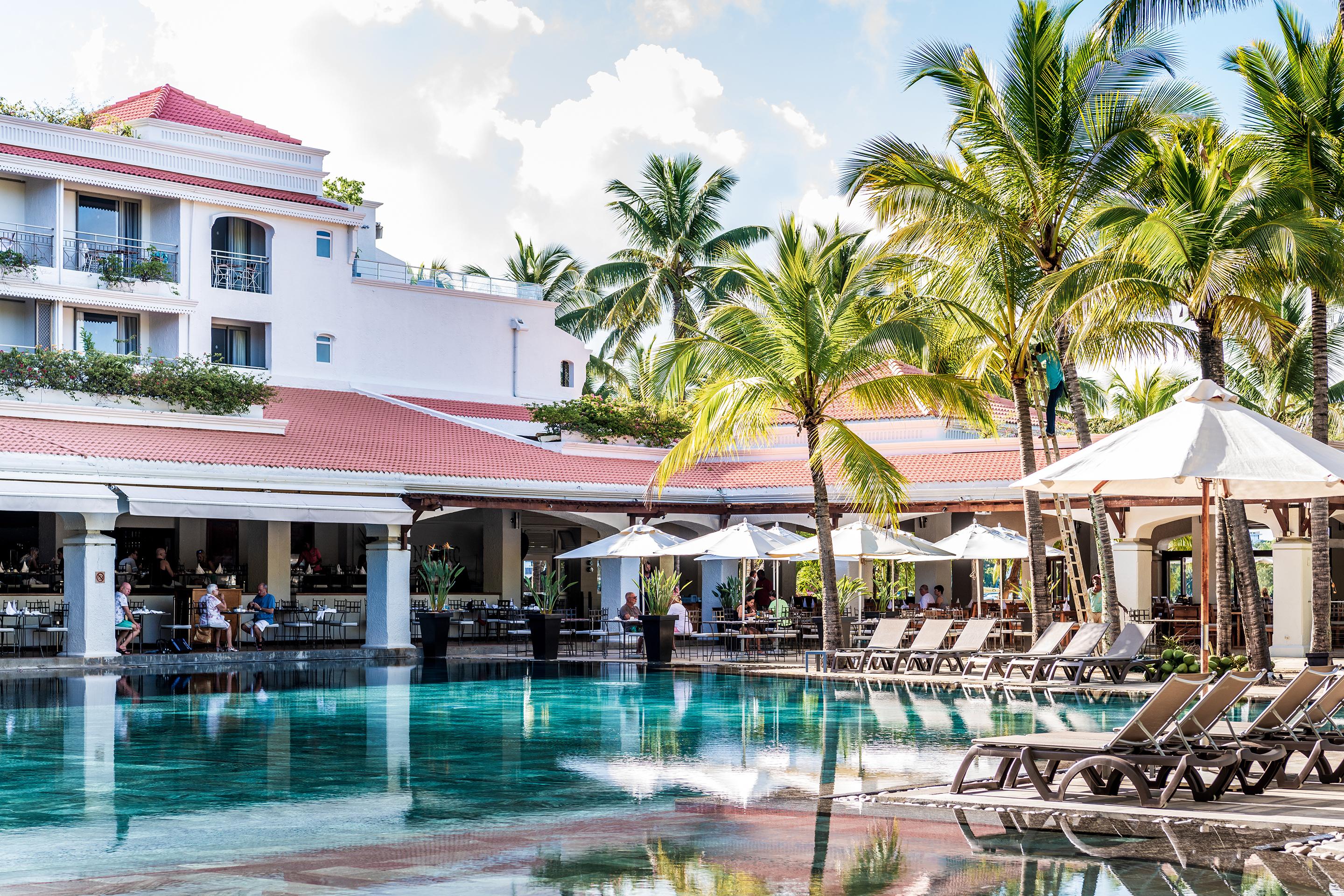 Mauricia Beachcomber Resort&Spa Grand Baie Exterior foto